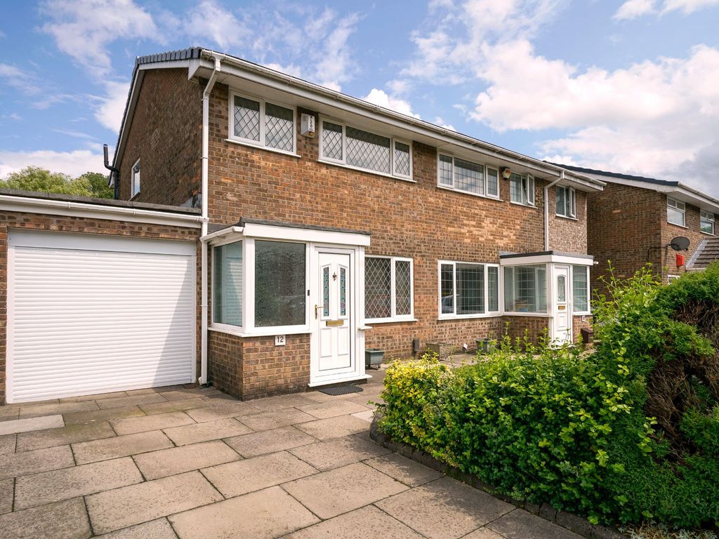 3 bed semidetached house for sale in Hardmans, Bromley Cross, Bolton