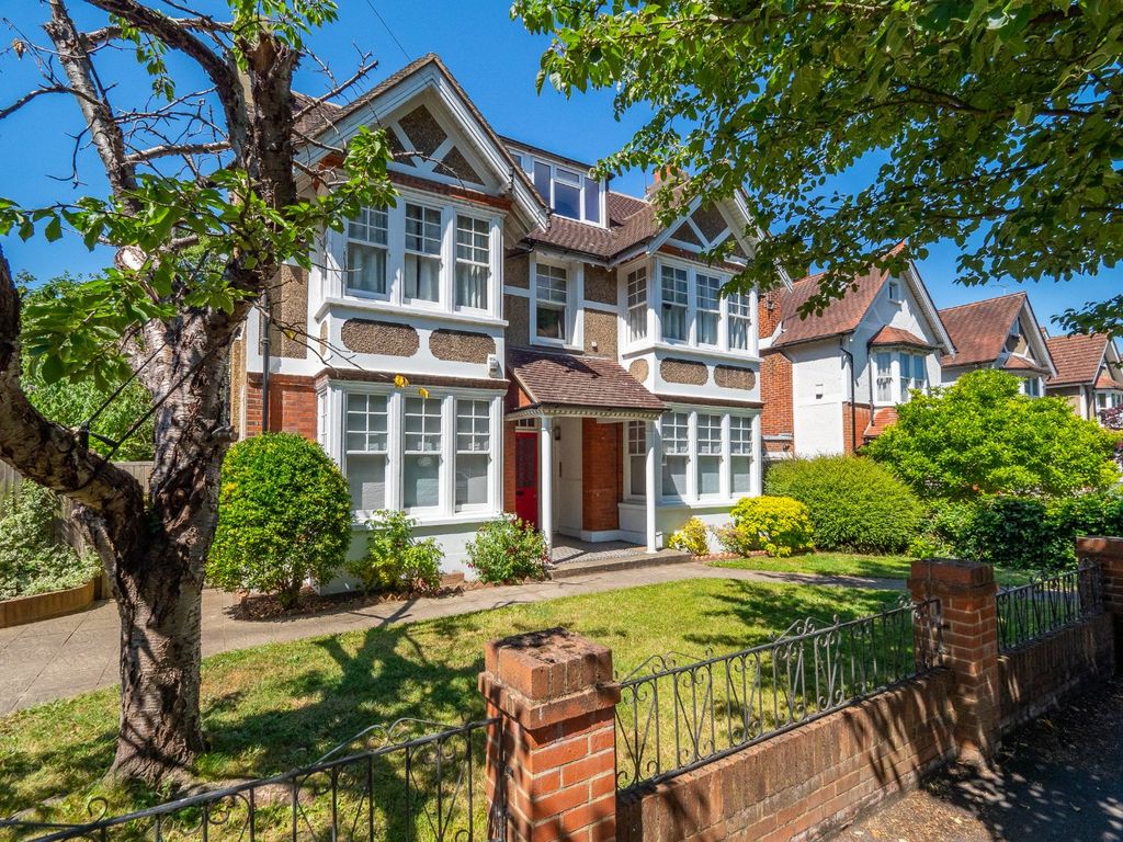 2 bed flat for sale in Park Hill Road, Wallington SM6 Zoopla