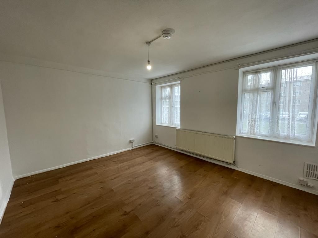 2 bed flat to rent in Pinner Grove, Pinner HA5 Zoopla