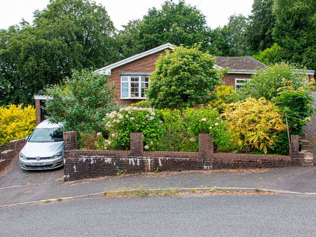3 bed bungalow for sale in Ashgrove, Edwardsville, Treharris CF46, £