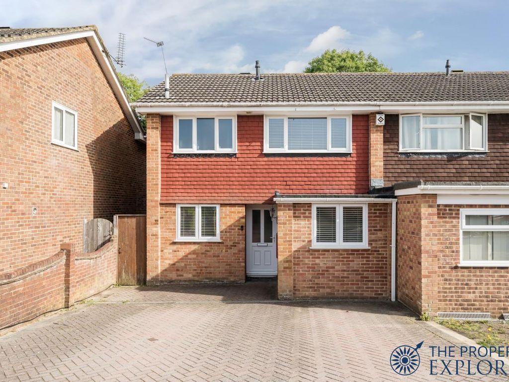 3 bed semidetached house for sale in Porter Road, Basingstoke RG22, £
