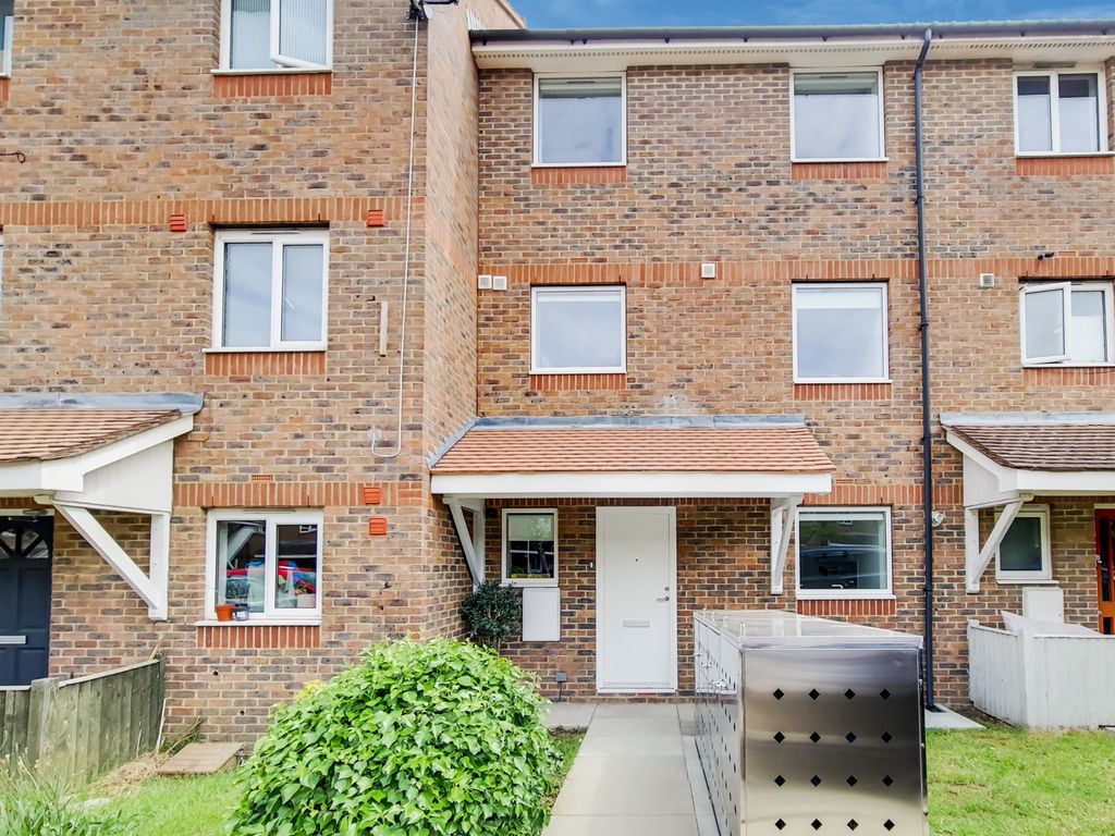 Hospital Way, London SE13