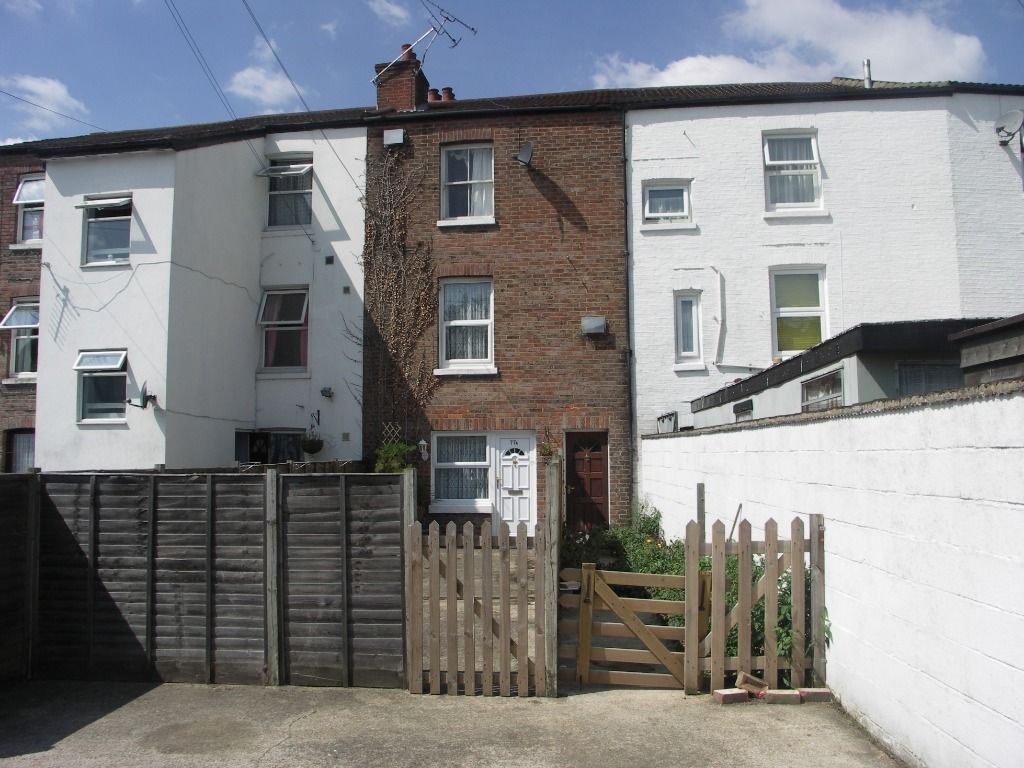 1 bed flat to rent in Victoria Road, Woolston, Southampton SO19, £750 pcm Zoopla