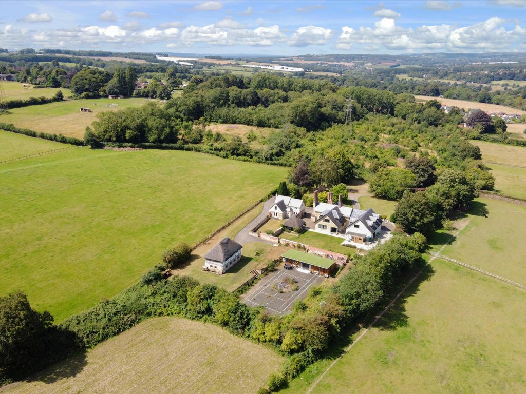 8 bed property for sale in Kettle Lane, East Farleigh, Maidstone, Kent