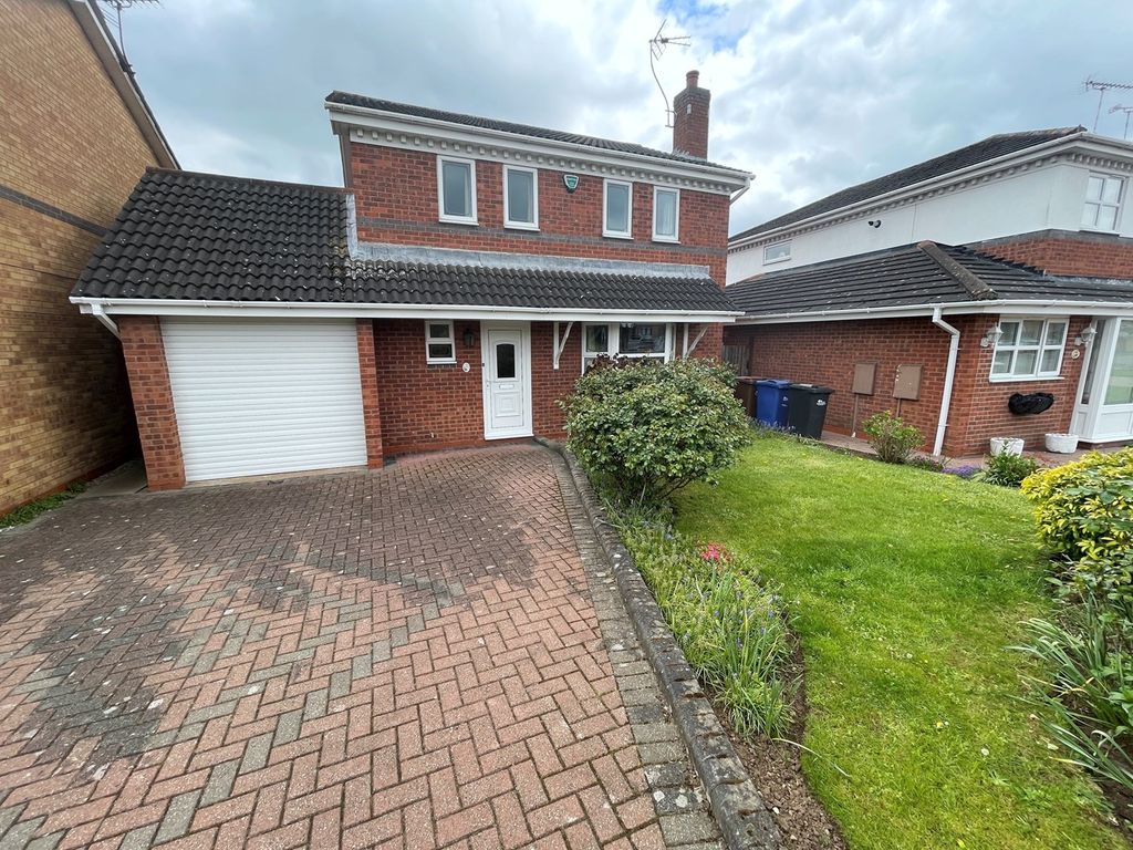 4 bed detached house for sale in Fairway, Branston, BurtonOnTrent
