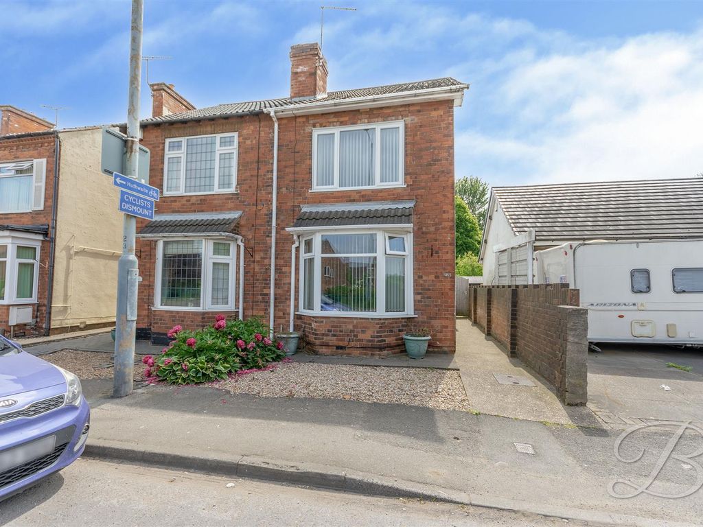 3 bed semidetached house for sale in Alfreton Road, SuttonInAshfield NG17 Zoopla