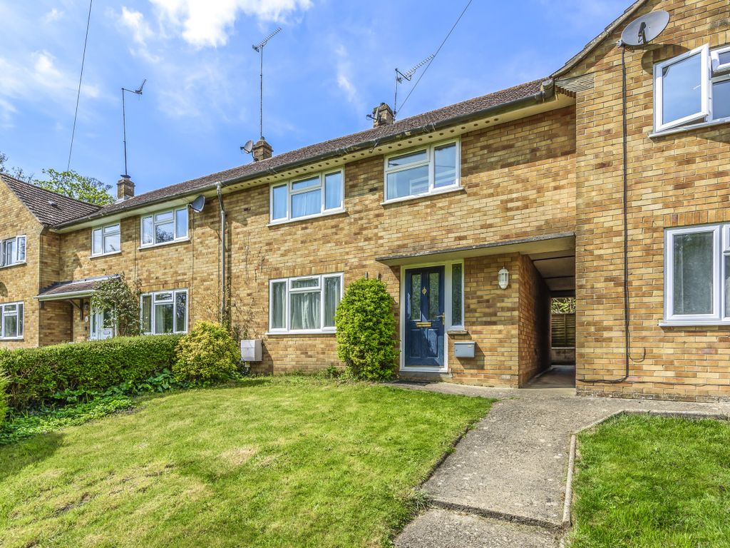 3 bed terraced house for sale in Watchfield, Swindon, Oxfordshire SN6
