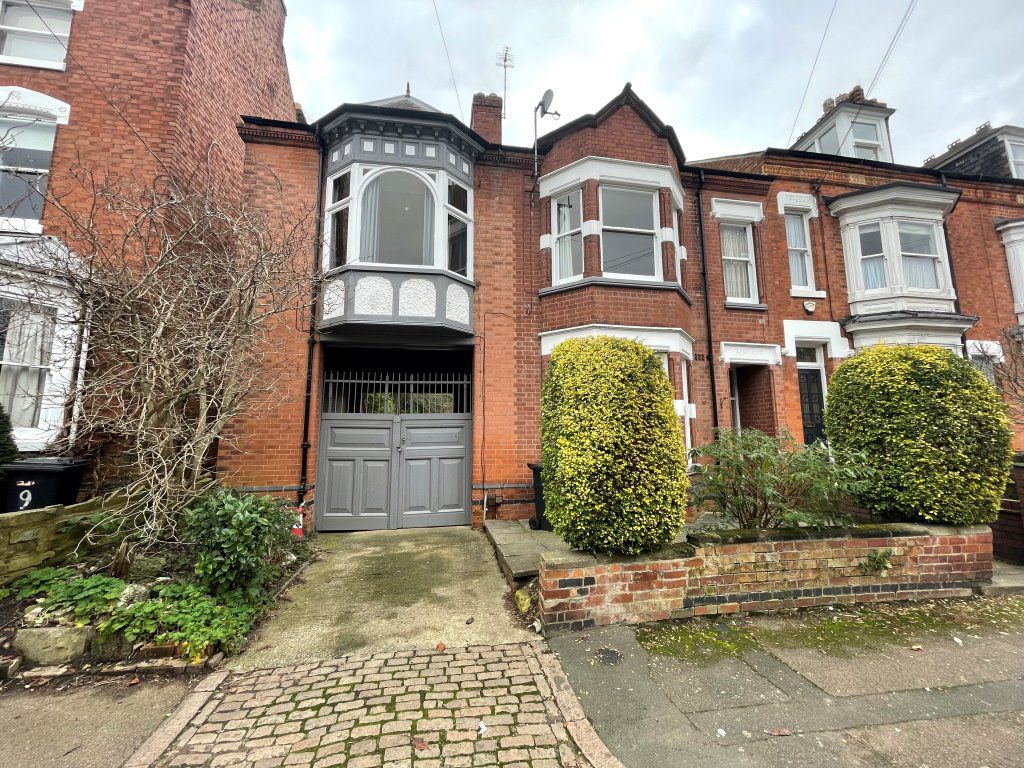 3 bed flat to rent in Central Avenue, Leicester LE2, £995 pcm Zoopla