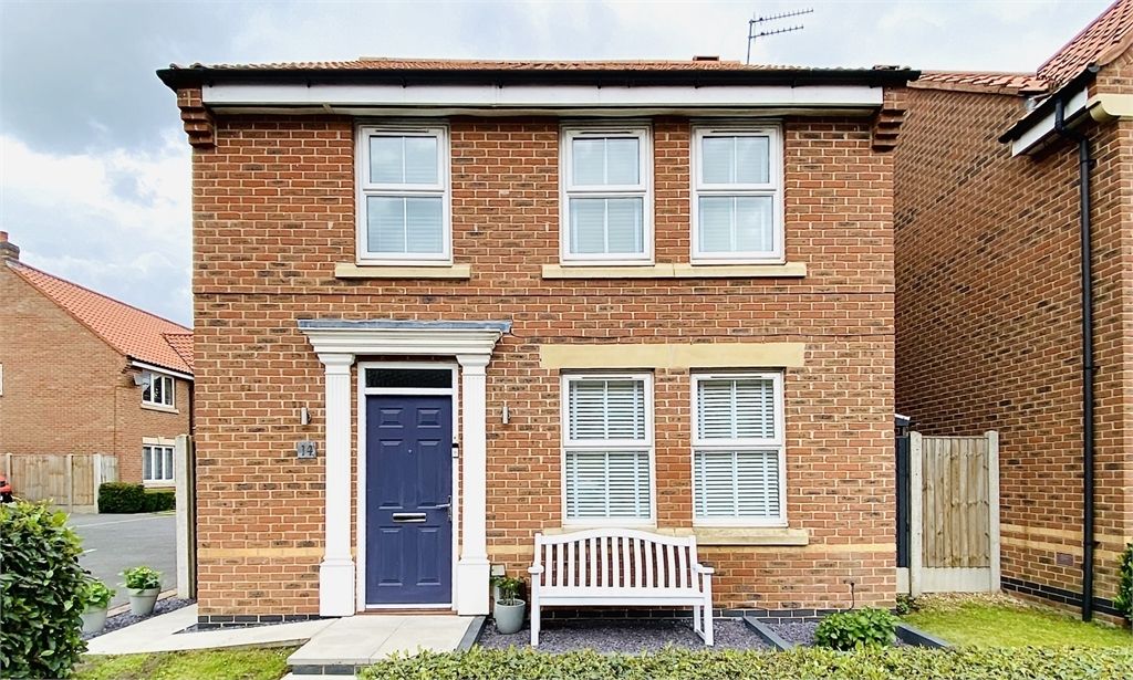 4 bed detached house for sale in Goldstraw Lane, Fernwood, Newark