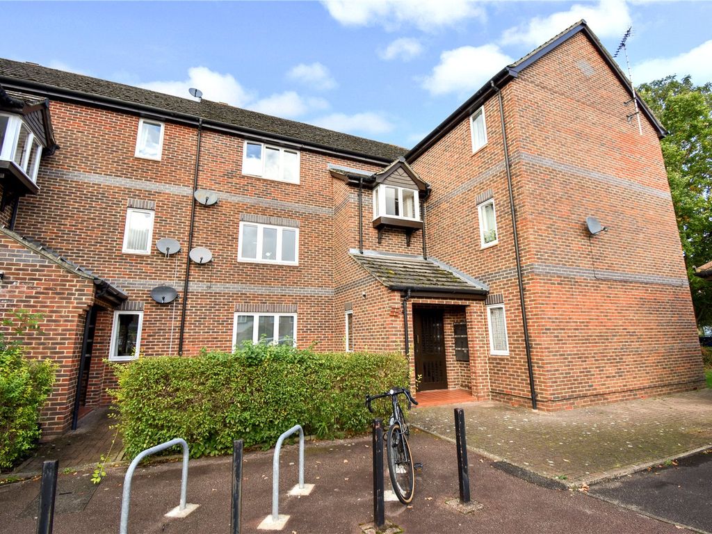 1 bed flat to rent in Wensum Drive, Didcot, Oxfordshire OX11, £900 pcm