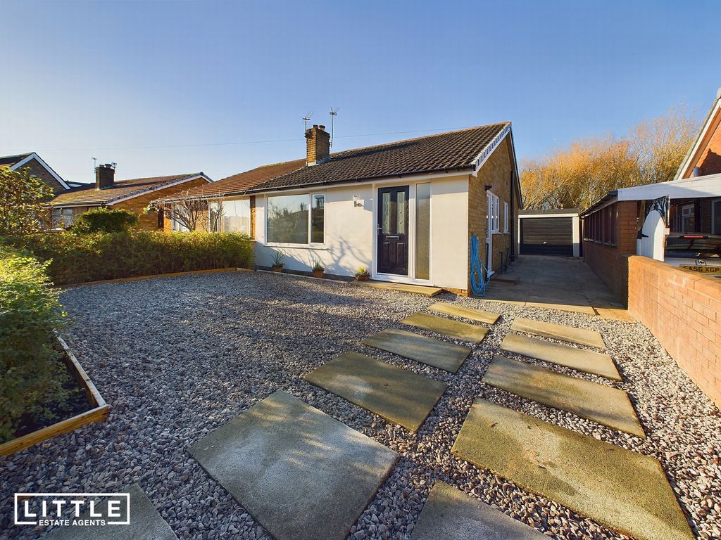 2 bed bungalow for sale in Avenue, Sutton Leach WA9, £