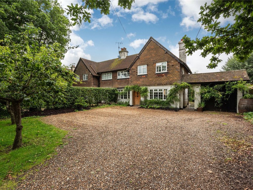 3 bed semidetached house for sale in Tapners Road, Leigh, Reigate