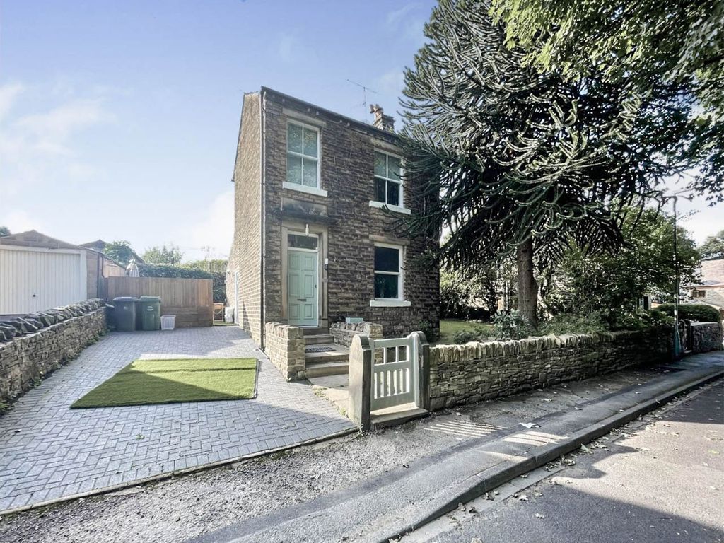 Squirrel Ditch, Huddersfield HD4  