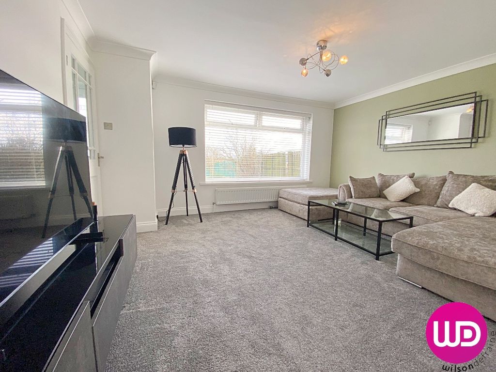 3 bed terraced house to rent in Knightside Walk, Chapel Park, Newcastle