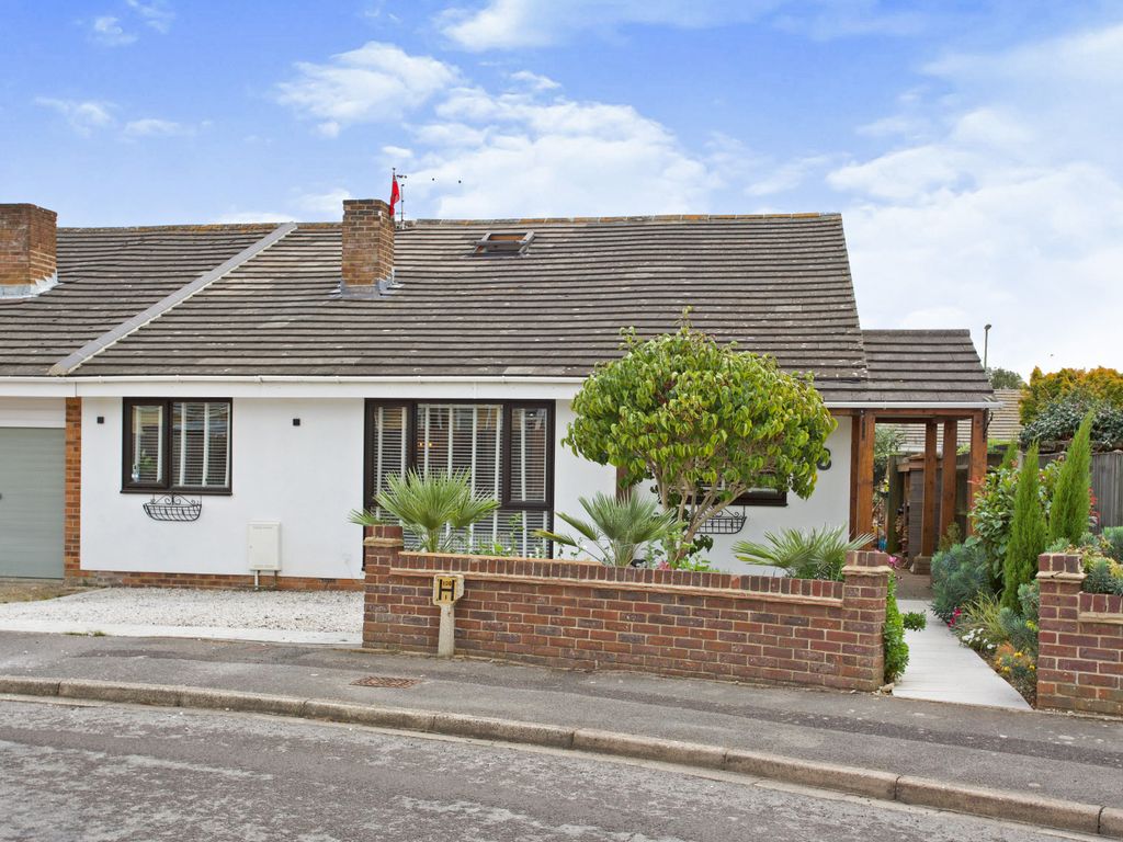 4 bed bungalow for sale in Willow Tree Gardens, Fareham PO14 Zoopla