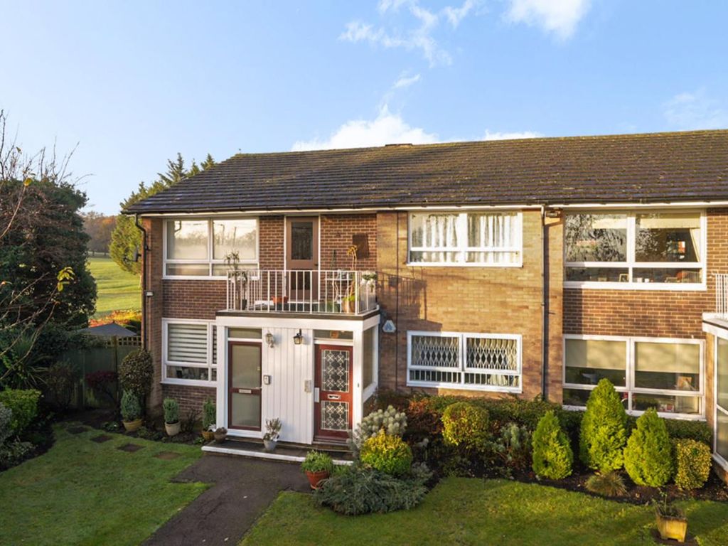 2 bed flat for sale in Gleneagles, Stanmore HA7, £595,000 Zoopla