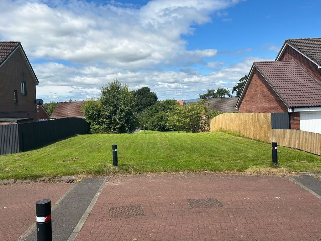 Land for sale in Wallace Brae Grove, Reddingmuirhead, Falkirk FK2, £