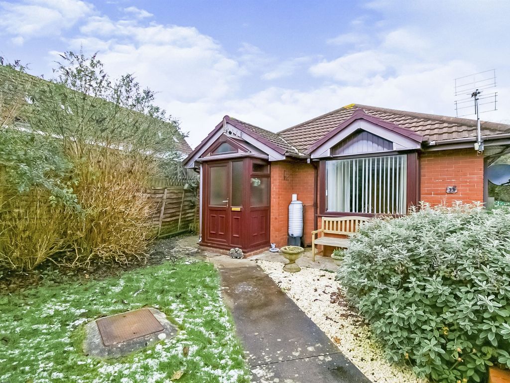 2 bed detached bungalow for sale in Cook Road, Barry CF62 Zoopla