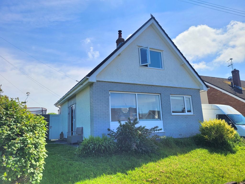 3 bed detached bungalow for sale in Davies Avenue, Nottage, Porthcawl