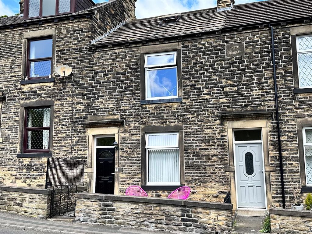 3 bed terraced house for sale in Apperley Road, Apperley Bridge