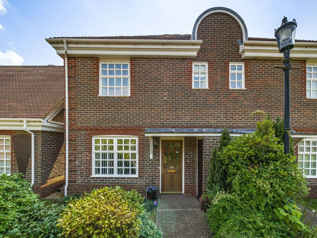 2 bed cottage for sale in Priestland Gardens, Castle Village