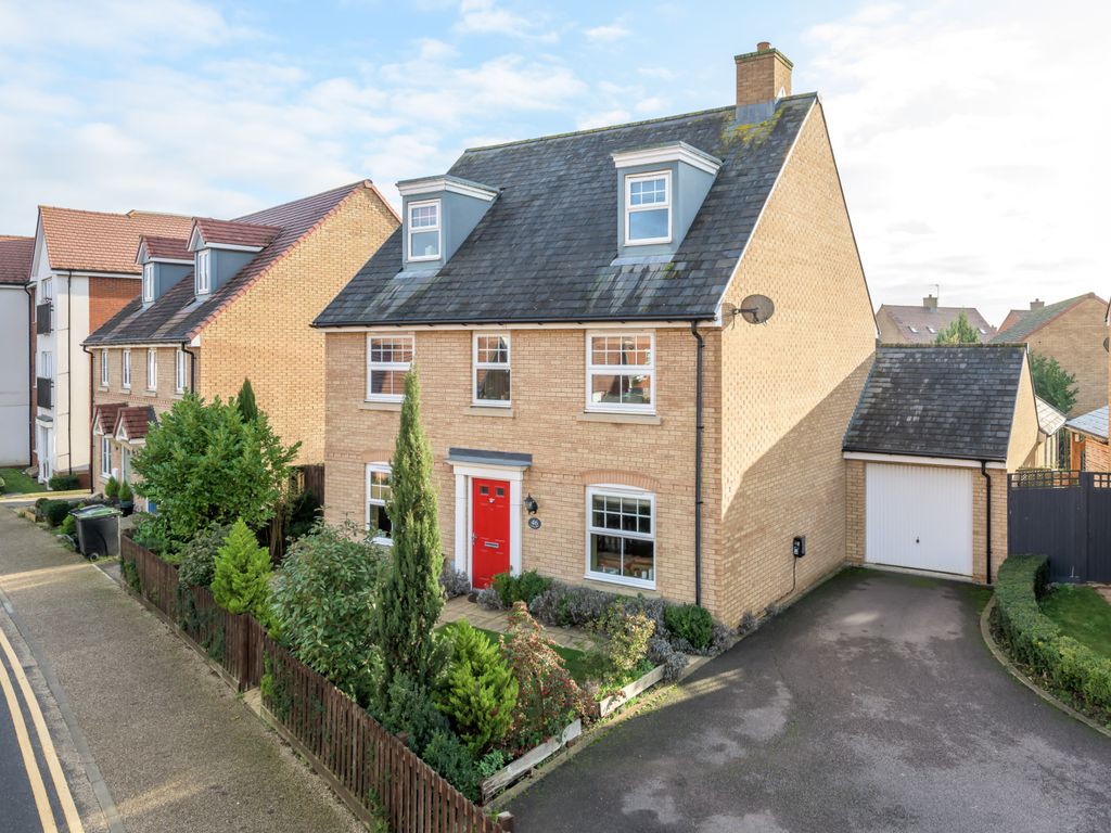 5 bed detached house for sale in Hawking Drive, Biggleswade, Central