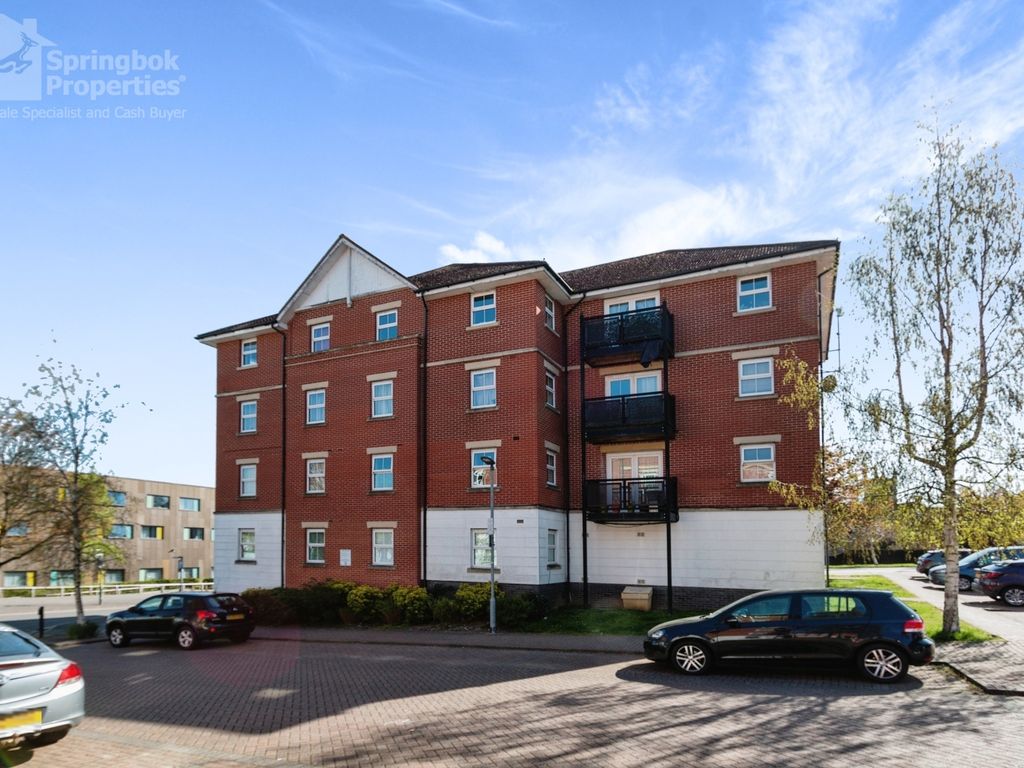 2 bed flat for sale in Bell Chase, Aldershot, Hampshire GU11 Zoopla