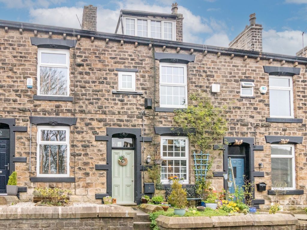 3 bed terraced house for sale in Huddersfield Road, Delph, Saddleworth