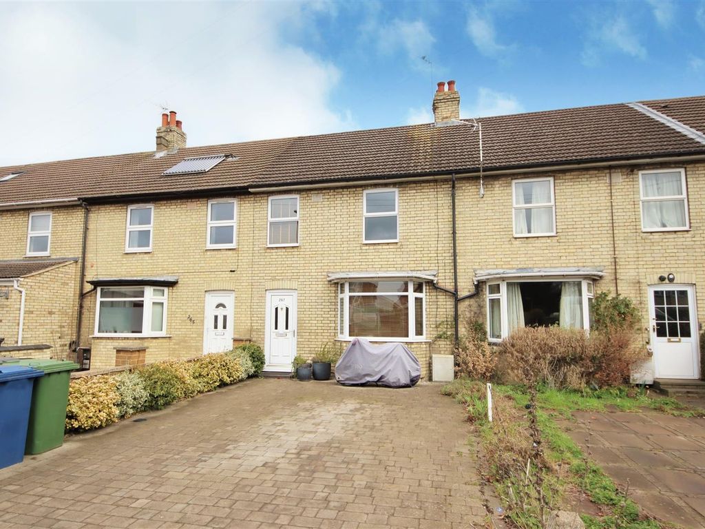 3 bed terraced house for sale in Coldhams Lane, Cherry Hinton