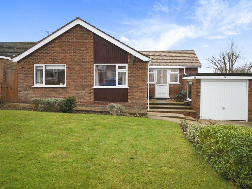 3 bed detached bungalow for sale in Brookfield Avenue, Nettleham