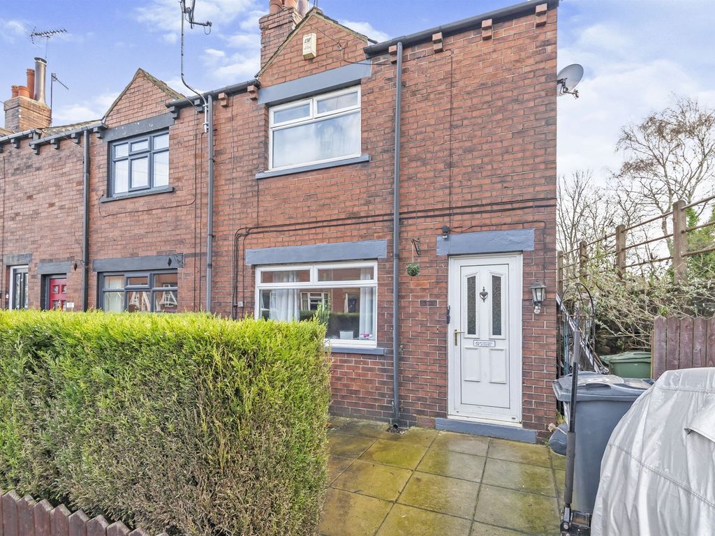 2 bed end terrace house for sale in Stanhall Avenue, Stanningley