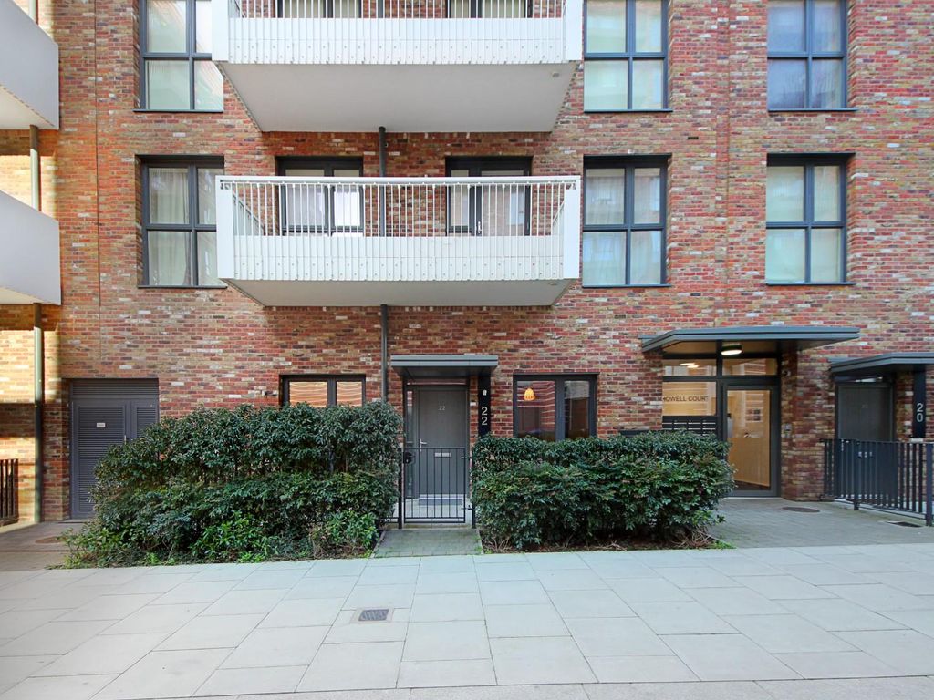 1 bed for sale in Enfield Road, London W3, £390,000 Zoopla