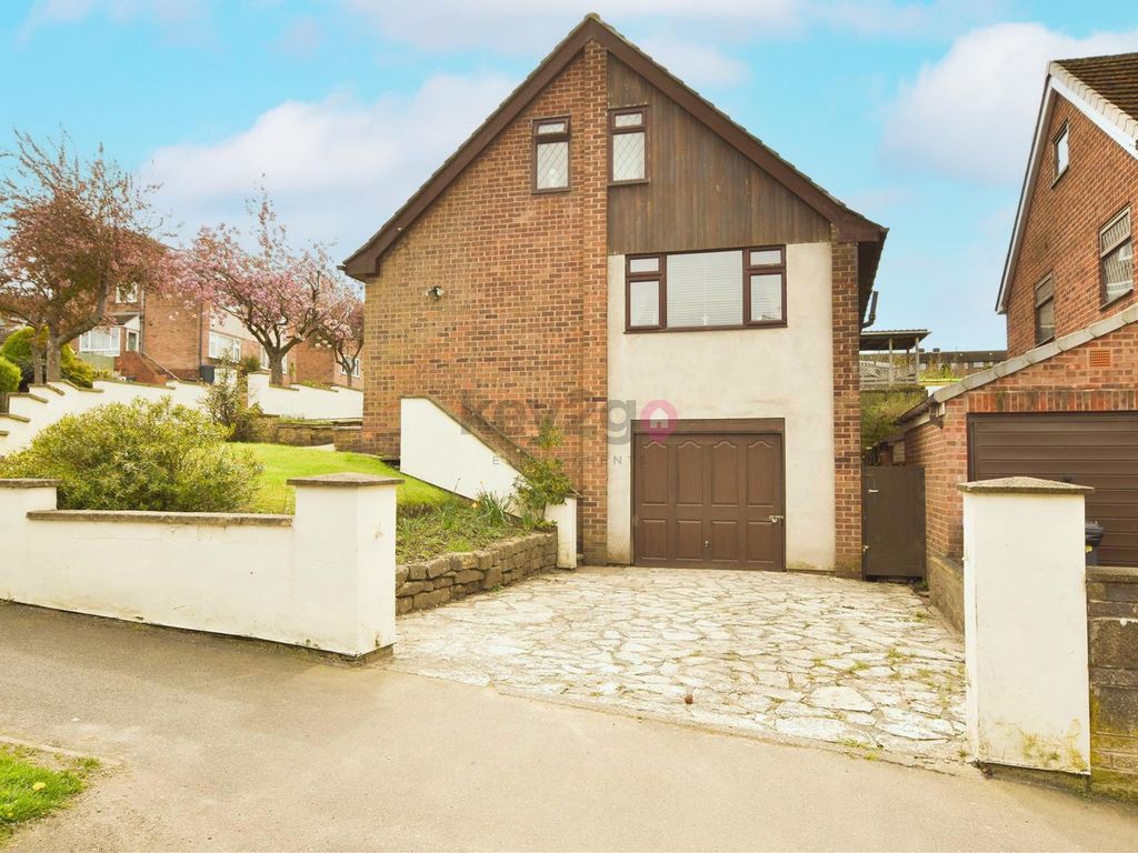 4 bed detached bungalow for sale in William Crescent, Mosborough