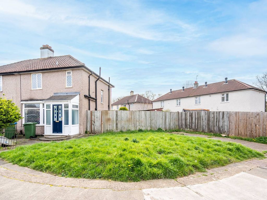 3 bed semidetached house for sale in Rancliffe Gardens, Kidbrooke, London SE9 Zoopla