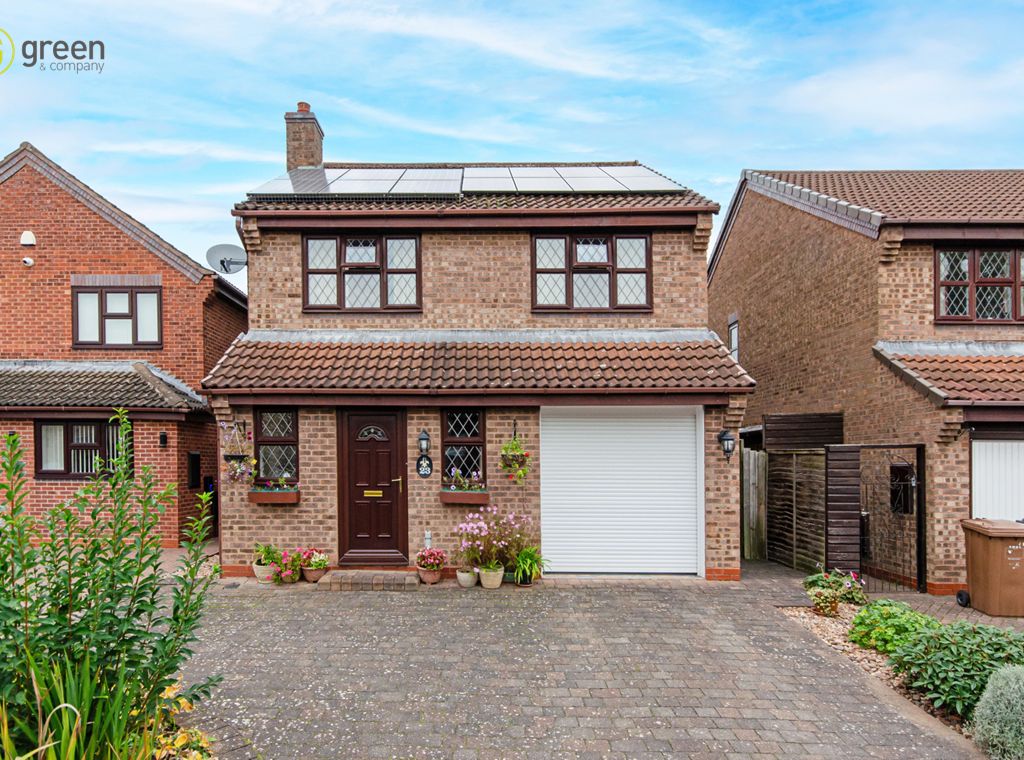 3 bed detached house for sale in Poundley Close, Castle Bromwich