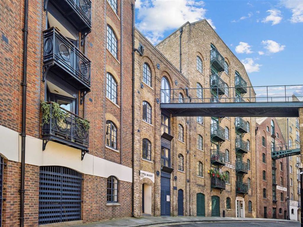 Studio for sale in Shad Thames, London SE1 Zoopla