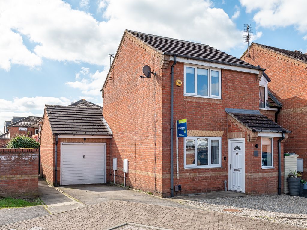 2 bed semidetached house for sale in Troon Close, York YO26 Zoopla