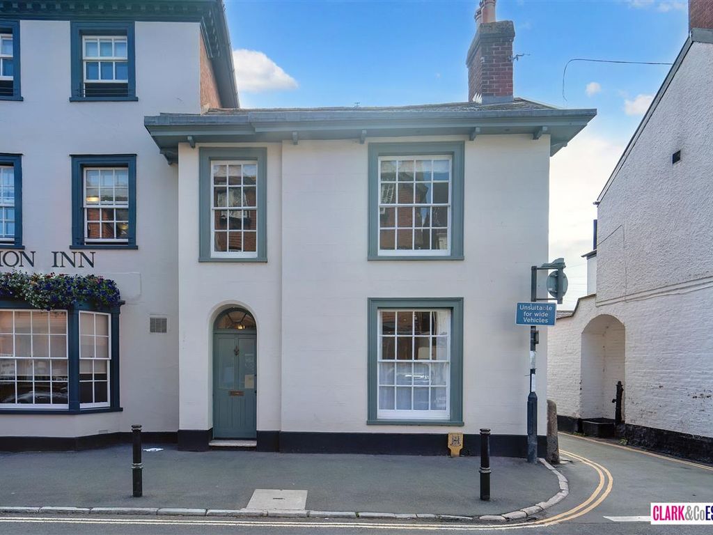 3 bed end terrace house for sale in Fore Street, Topsham, Exeter EX3