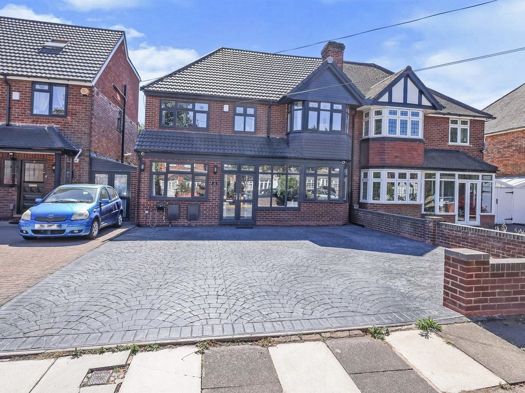 6 bed semidetached house for sale in Sandhurst Avenue, Hodge Hill
