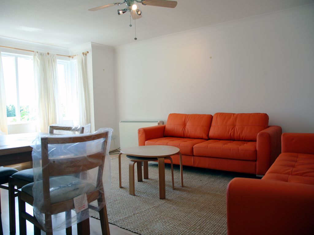 Winchester Close, Beckton E6