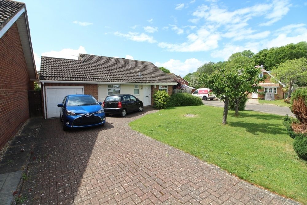 2 bed detached house for sale in Sitwell Close, Newport Pagnell MK16