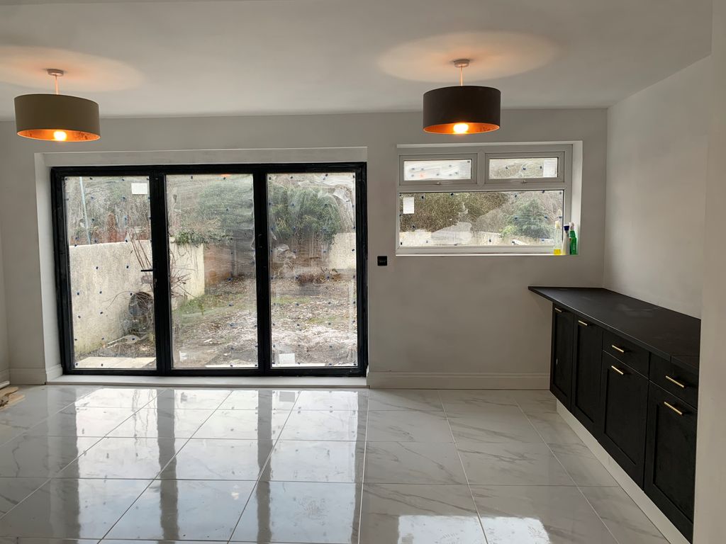 3 bed property to rent in Broad Street, Canton, Cardiff CF11 Zoopla