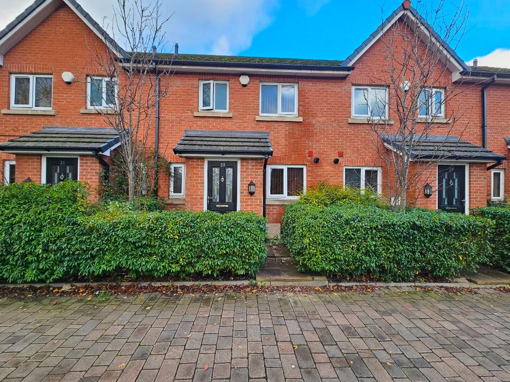 3 bed mews house to rent in Thicketford Road, Bolton BL2, £875 pcm Zoopla