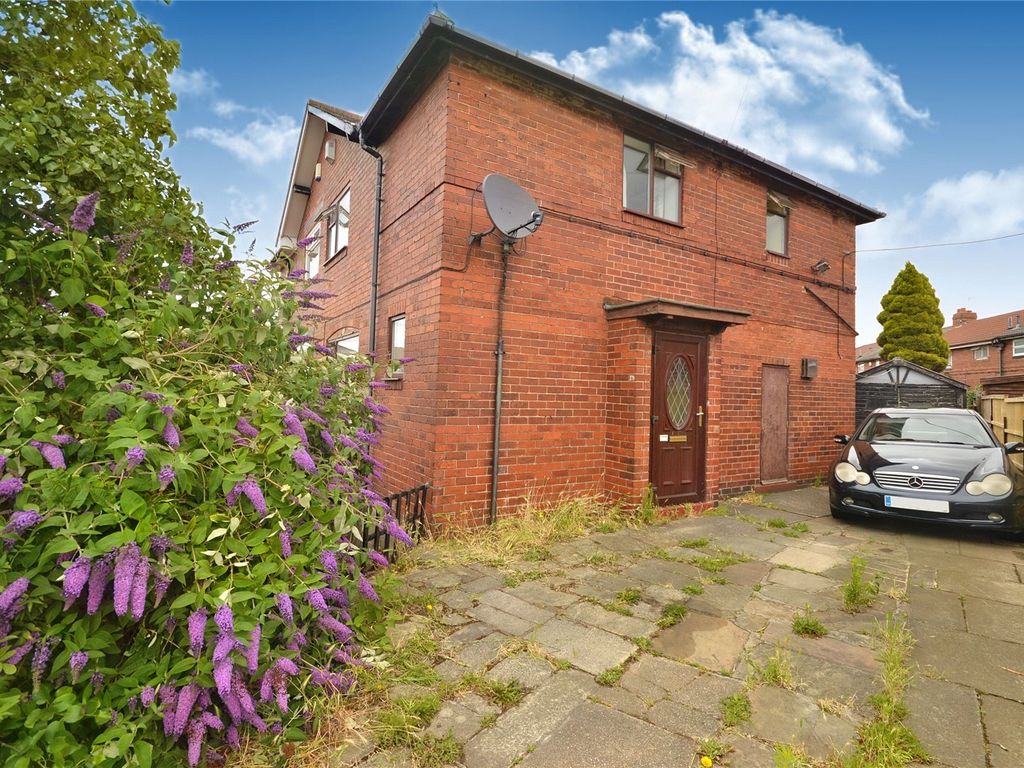 3 bed semidetached house for sale in Thorpe Road, Middleton, Leeds