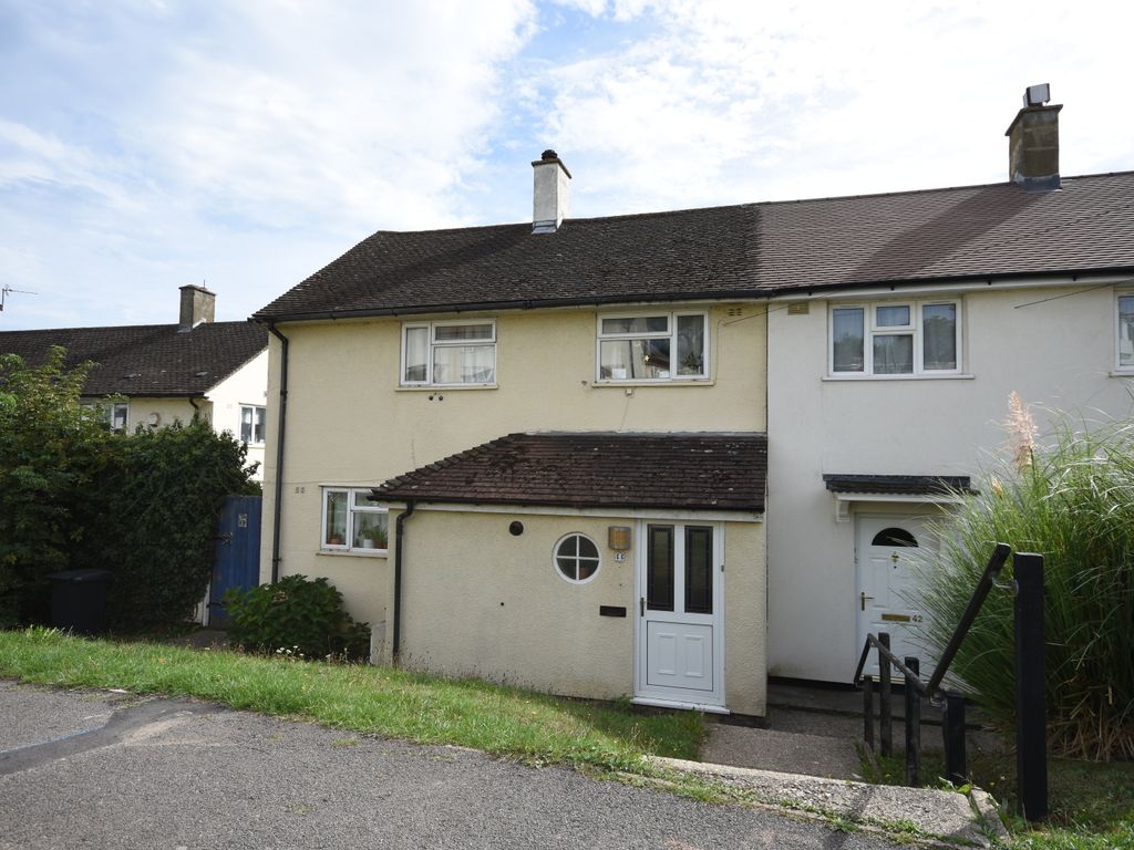3 bed semidetached house for sale in Royal Avenue, Calcot, Reading