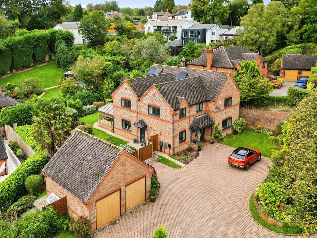 5 bed detached house for sale in Shavers Lane, Upper Longdon, Rugeley