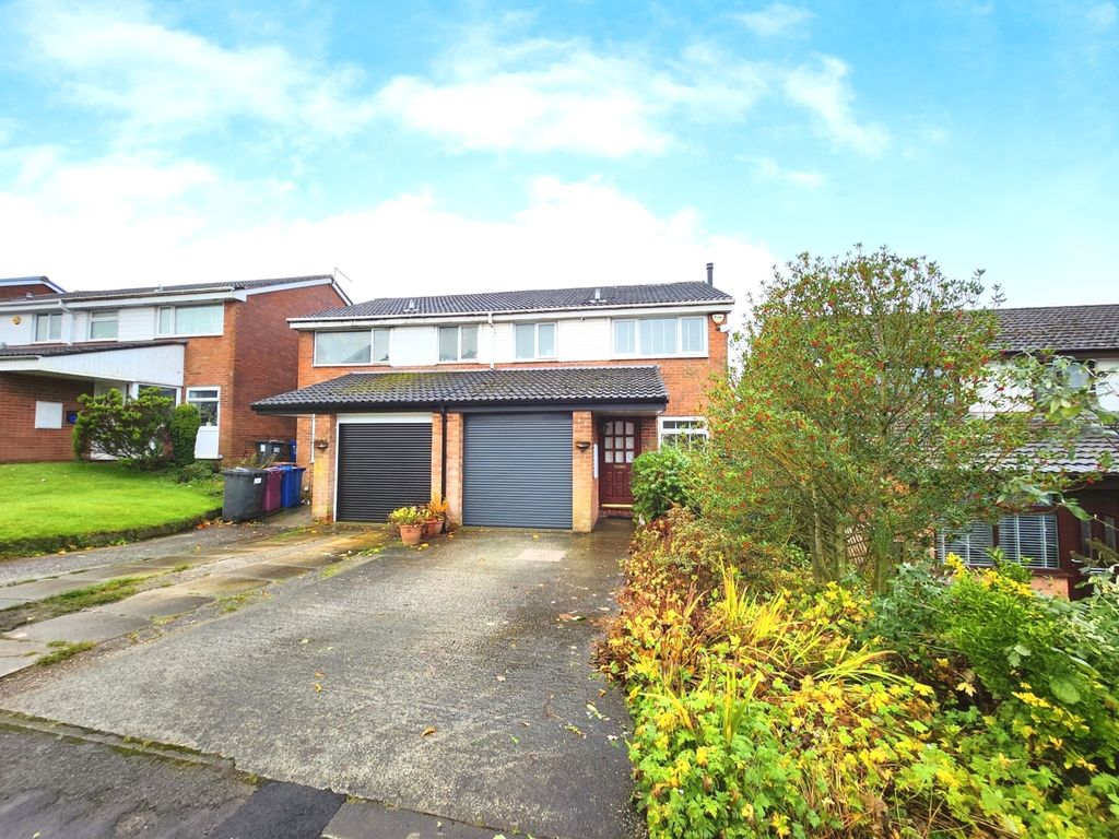 3 bed semidetached house for sale in Cloister Drive, Darwen