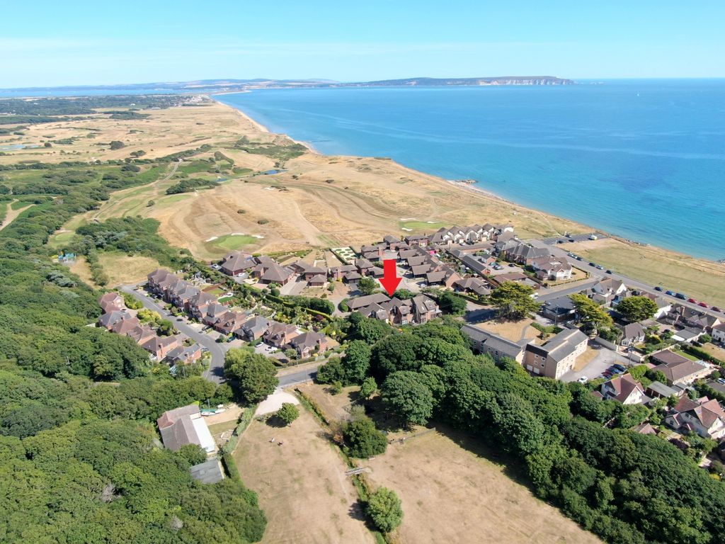 2 bed flat for sale in Barton Green, Barton On Sea, New Milton BH25, £