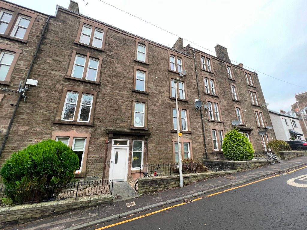 2 bed flat to rent in Union Place, West End, Dundee DD2, £850 pcm Zoopla