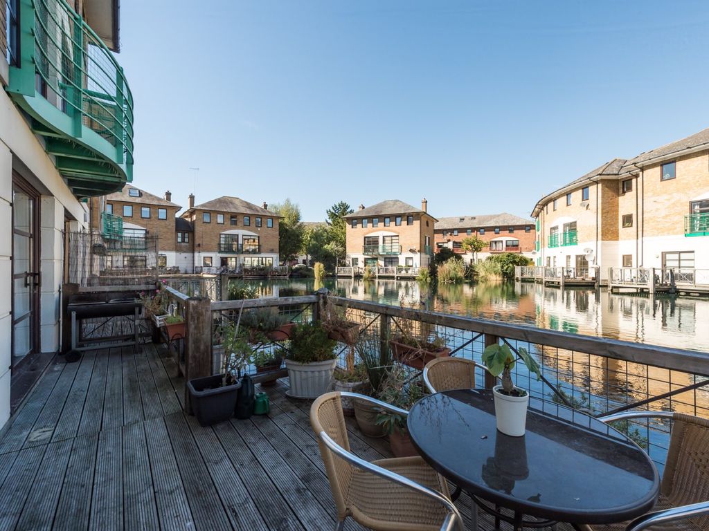 4 bed semidetached house for sale in Plover Way, London SE16 Zoopla